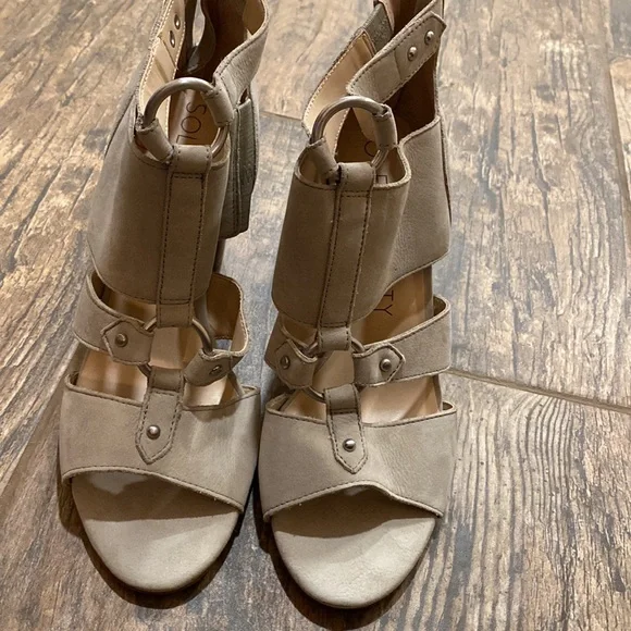 Peep Toe Bootie - Picture 2 of 7